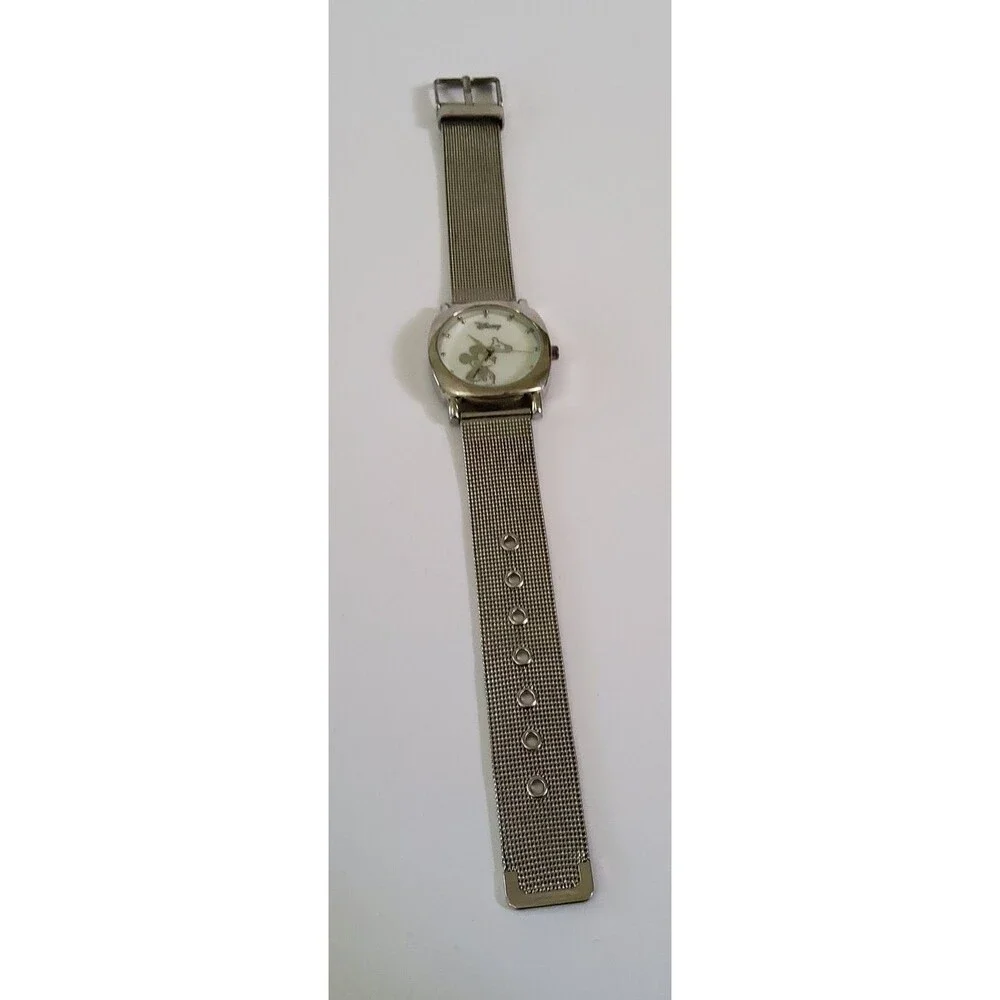 Disney By Accutime MK2010 Silver Tone Mother of Pearl Dial Quartz Watch New Batt